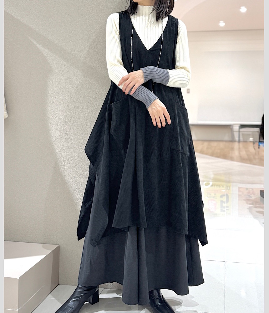 裾ヘムデザインワンピース