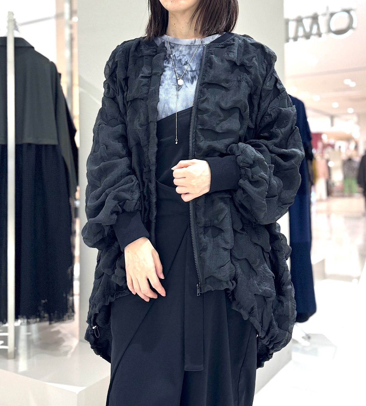 ドット素材コクーンブルゾン