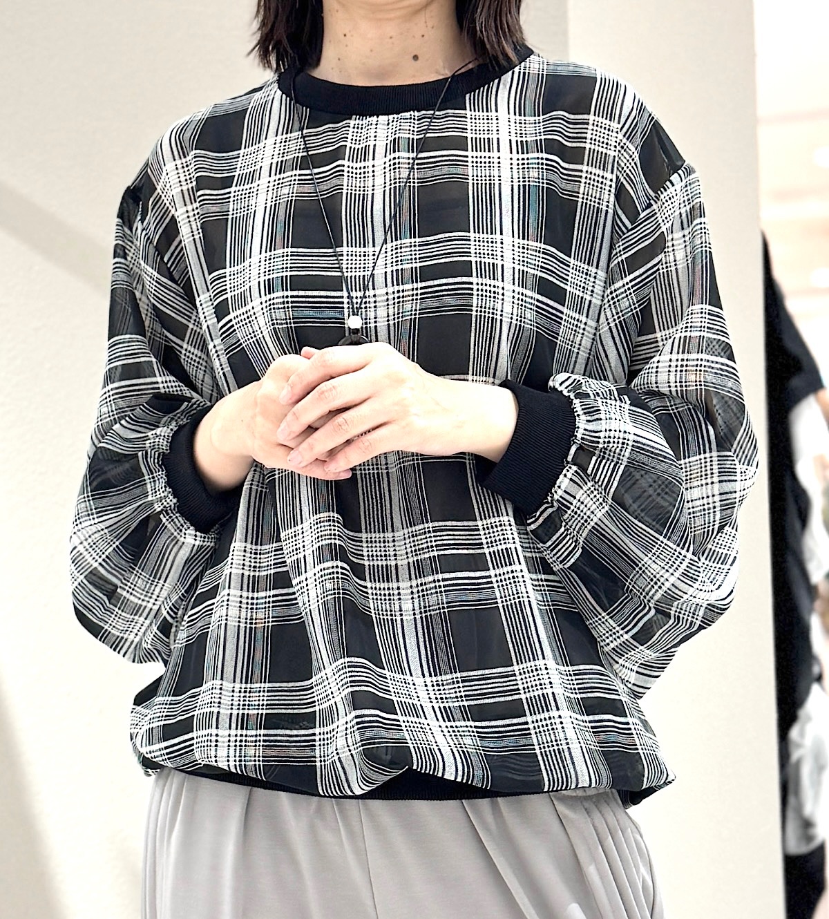 チェック柄シフォンプリントブラウス