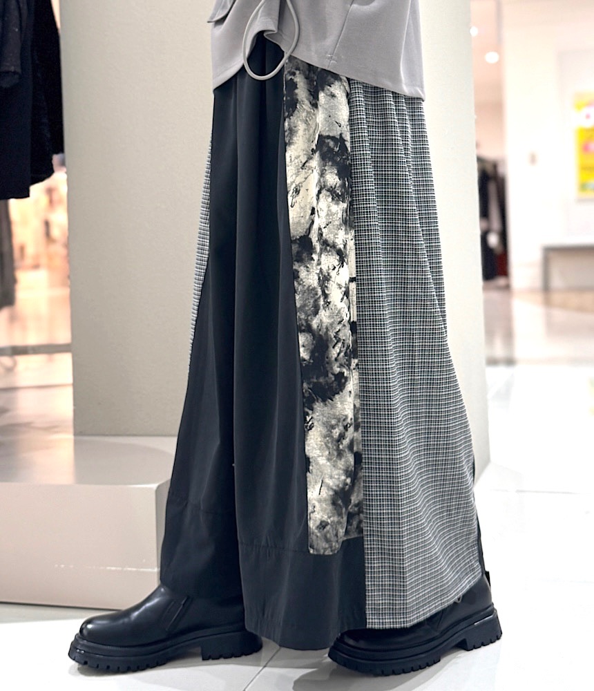 プリントドッキングワイドパンツ