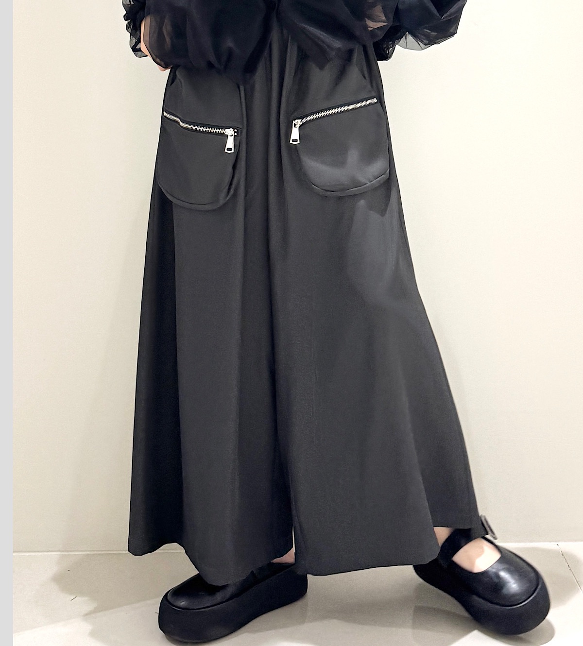 【予約商品】フロントポケットワイドパンツ