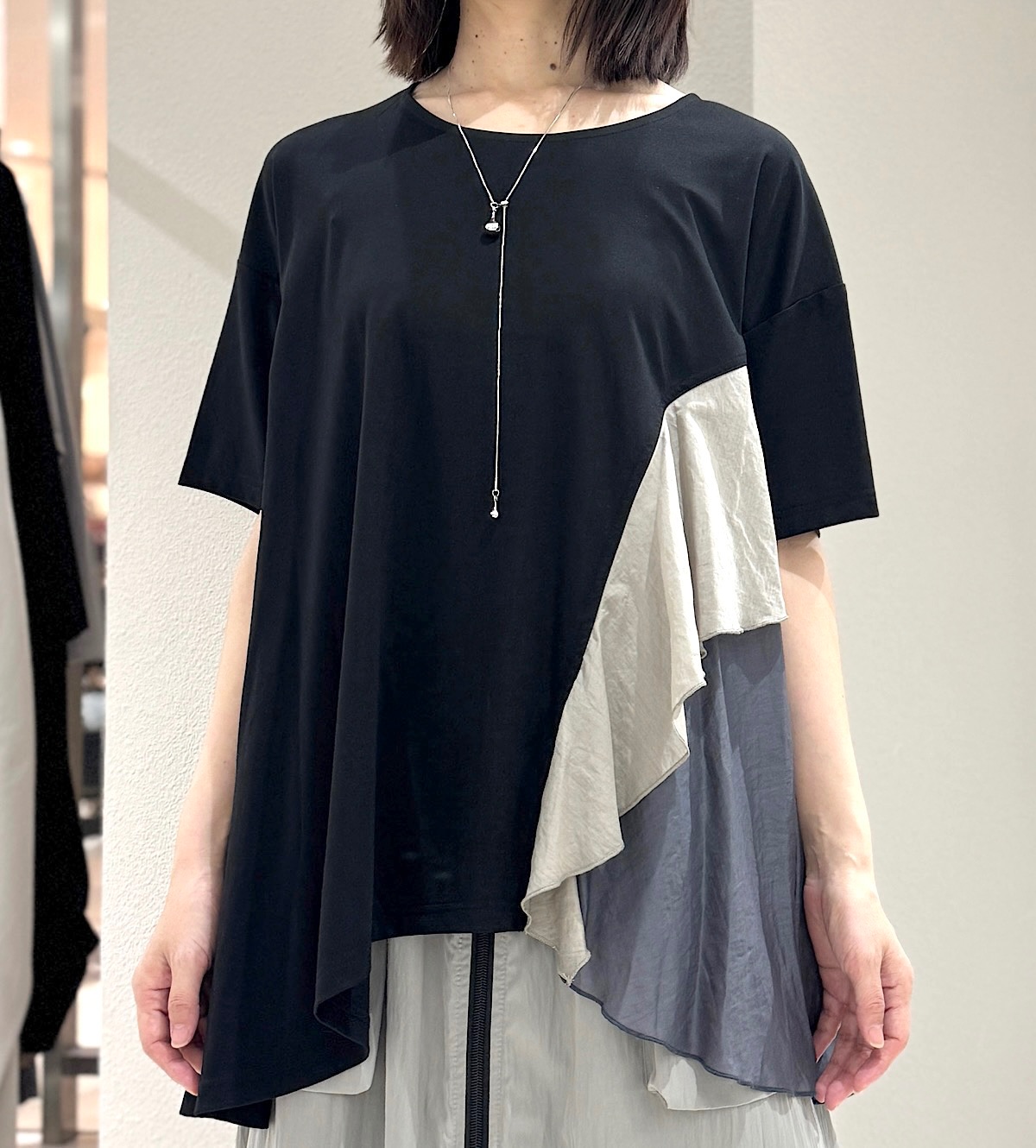 サテンドッキングカットソー