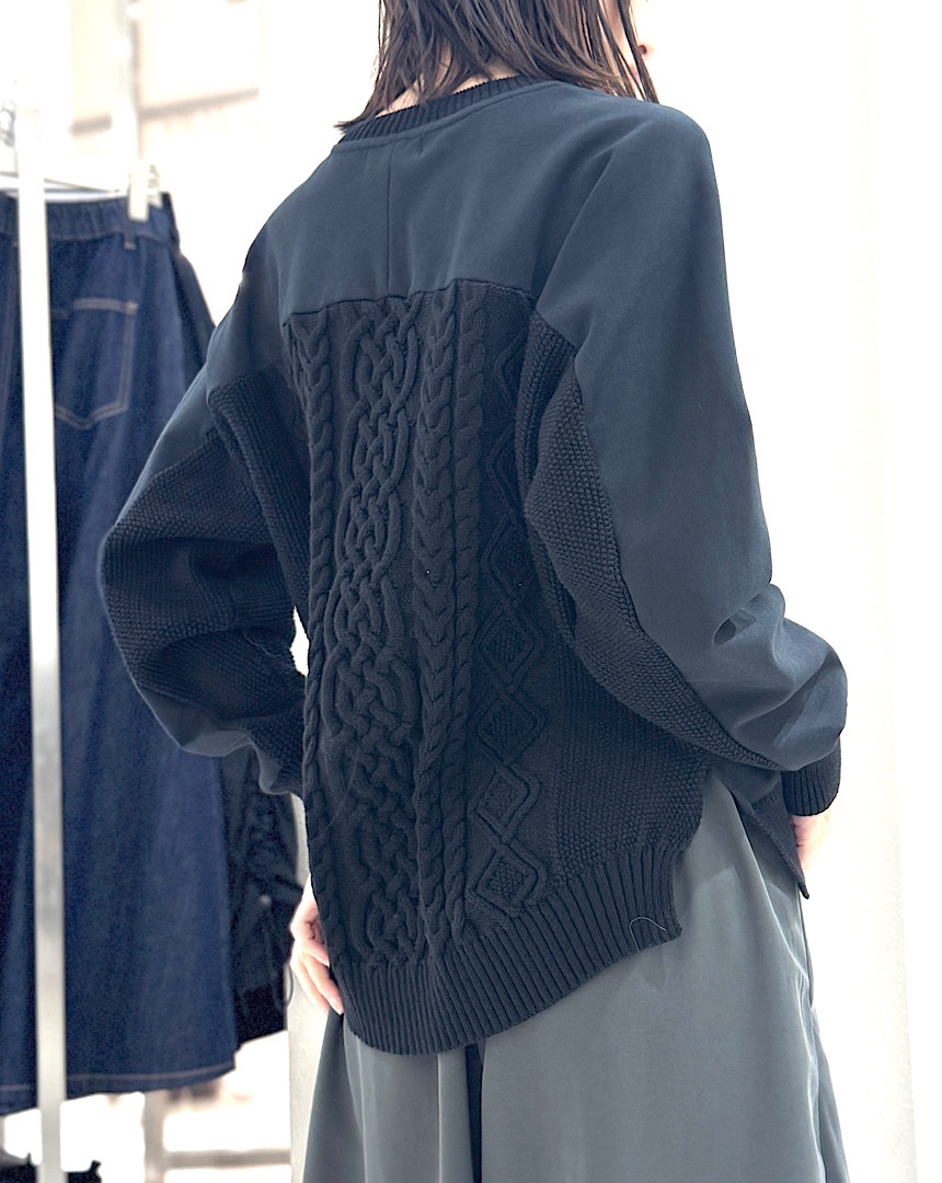 後ろケーブル編みカットソー