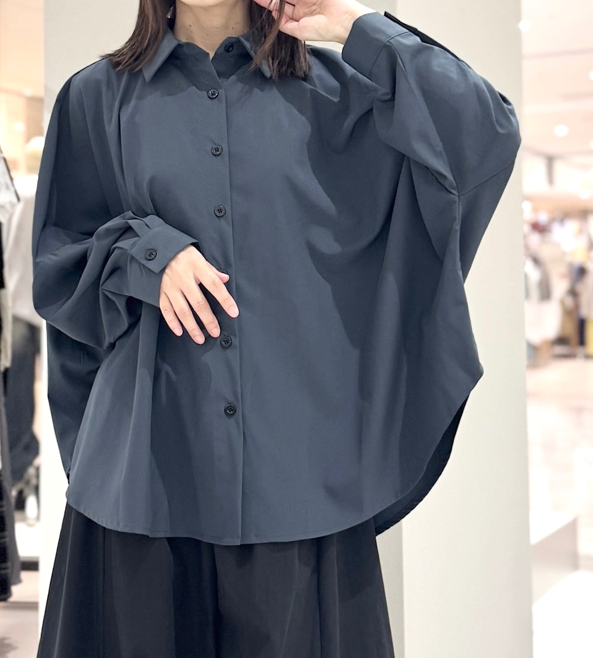 長袖ドルマンシャツ