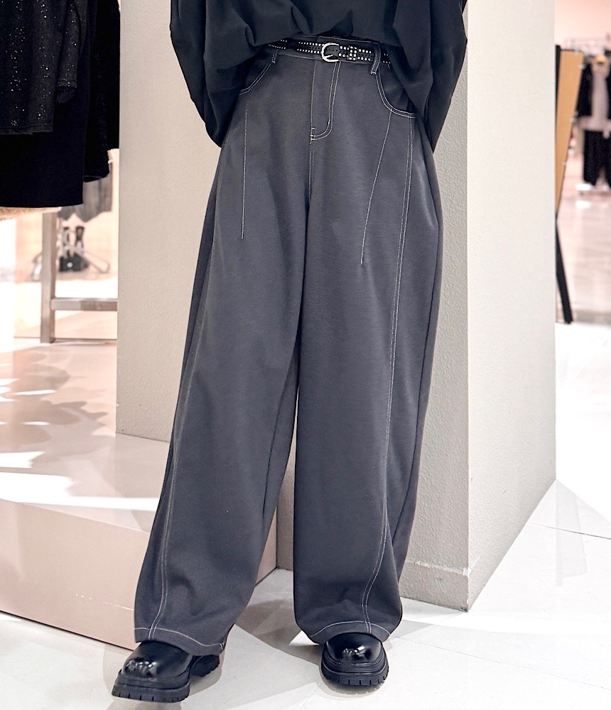 サイドステッチカーブパンツ