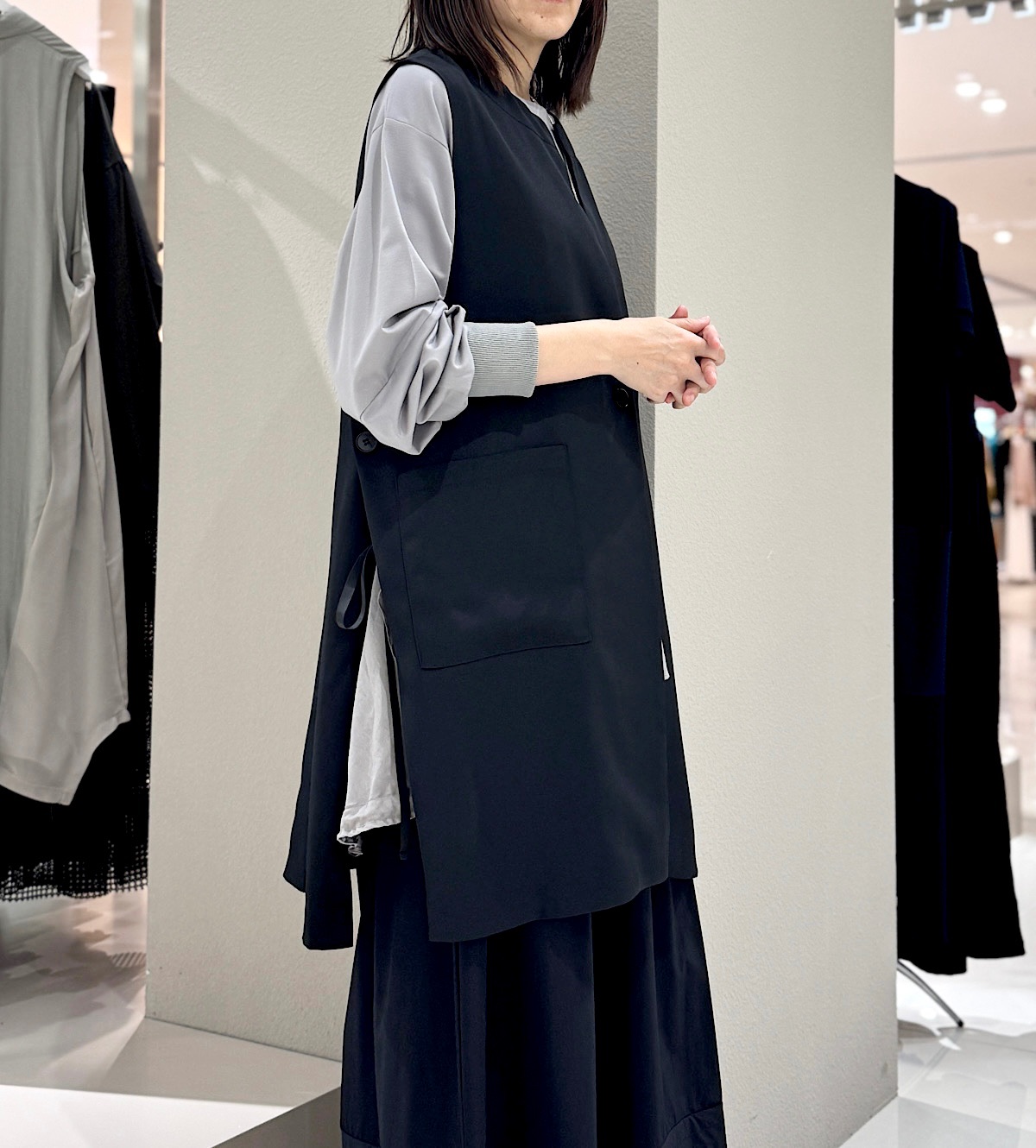 サイドスリットジレ