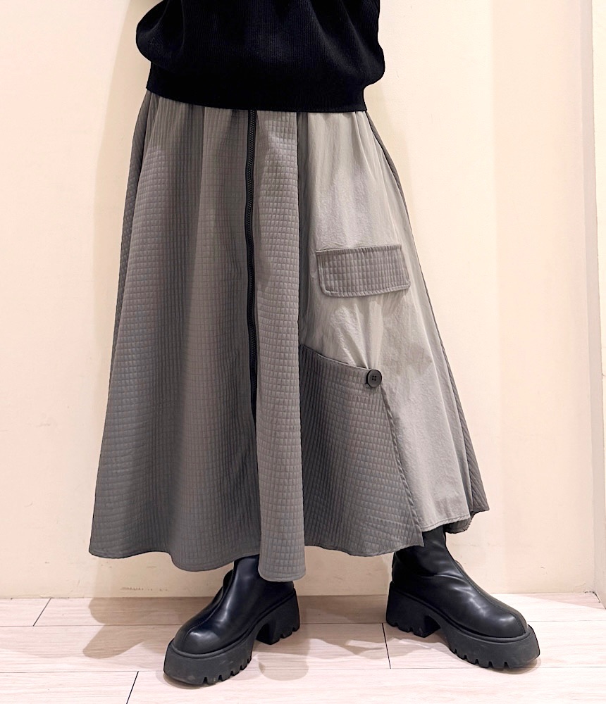 フロントジップスカート