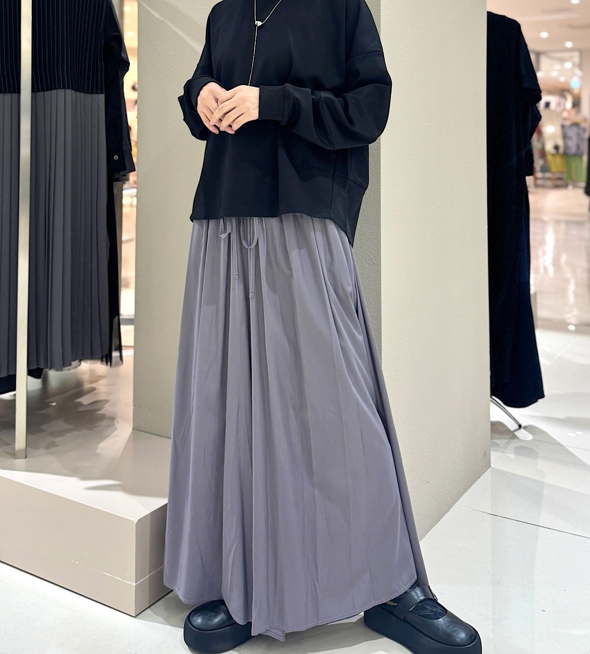 定番フレアワイドパンツ