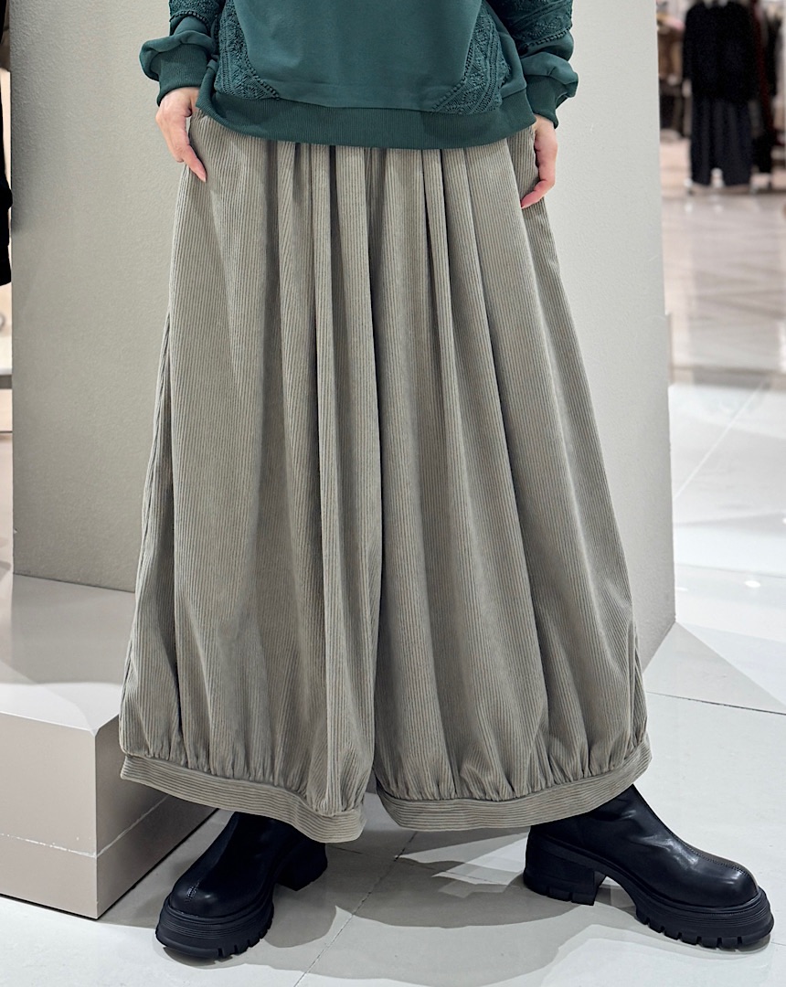 コーデュロイワイドパンツ